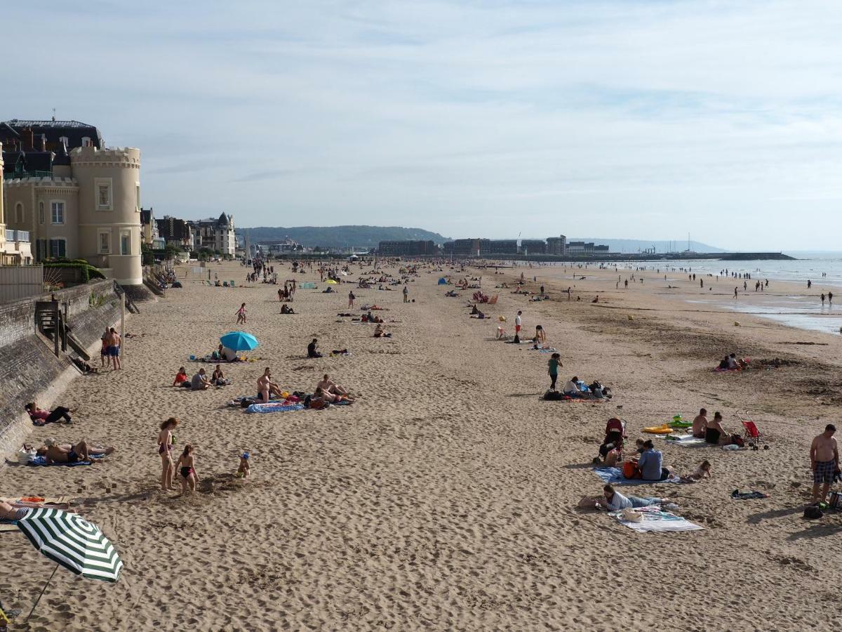 Residence "Les Tamaris" Trouville-sur-Mer Bagian luar foto